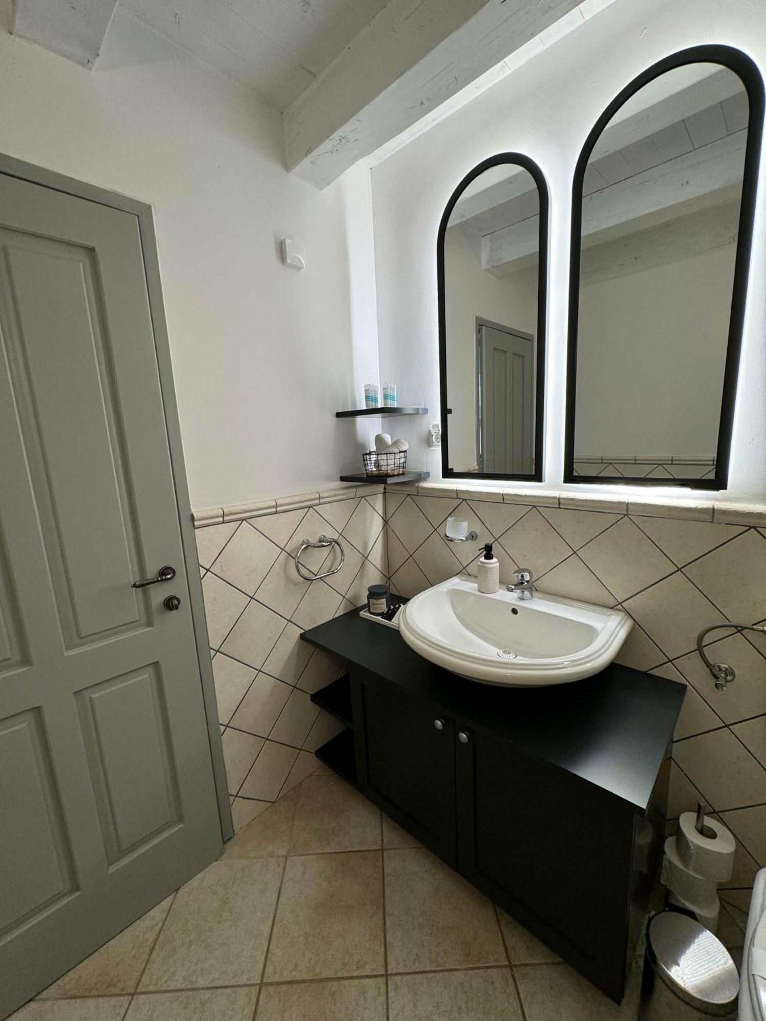 Podgora Experience Suite With Jacuzzi Нерезине Екстериор снимка